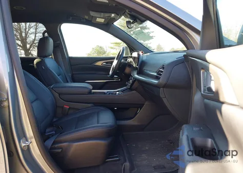 2025 Chevrolet Traverse Lt from USA, damaged, VIN 1GNEVGRSXSJ230282